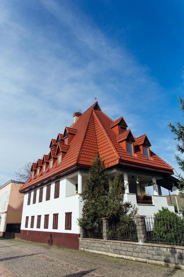 Готель Тячів Exterior foto