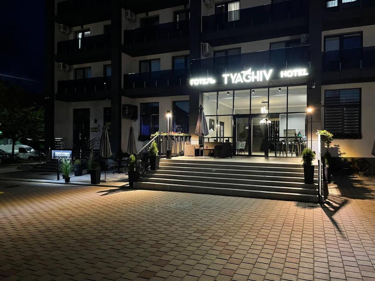 Готель Тячів Exterior foto